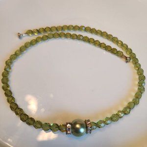 PERIDOT BEAD NECKLACE WITH SWAROVSKI PEARL AND CRYSTAL ACCENTS